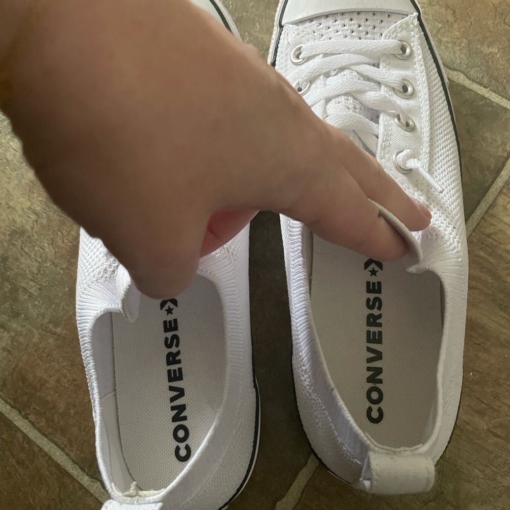 Women’s converse